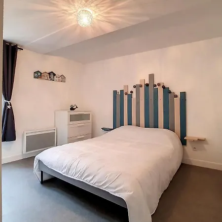 Apartment T2 Centre-ville Luc-sur-mer, A 30m Plage, Wifi, 4 Pers - Fr-1-746-13 Luc-sur-Mer