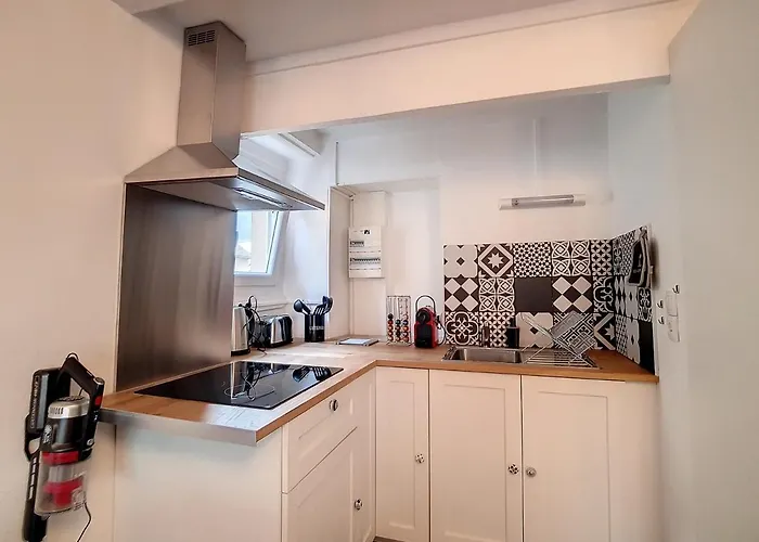 Apartment T2 Centre-ville Luc-sur-mer, A 30m Plage, Wifi, 4 Pers - Fr-1-746-13 Luc-sur-Mer